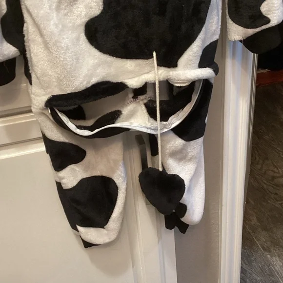 Kids Cow Costume with Hood - Picture 5 of 6
